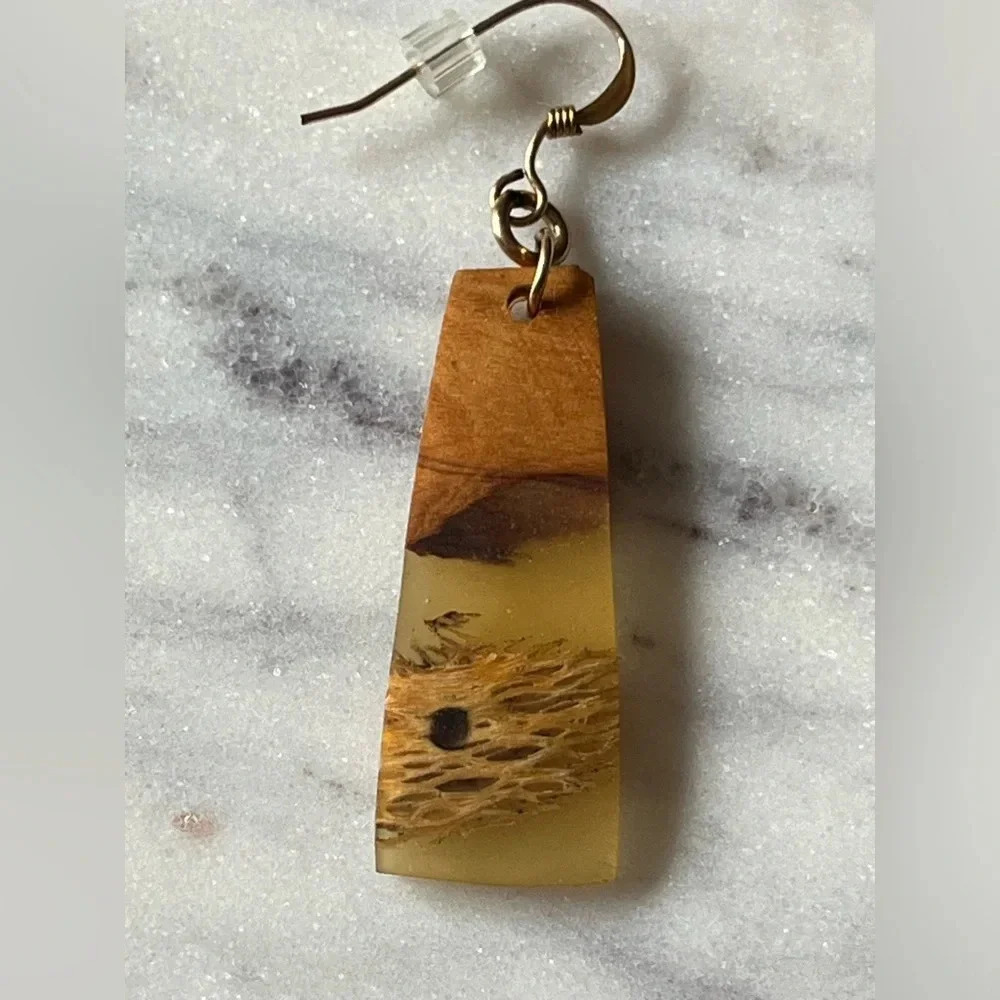 Natural dangle earrings - Picture 4 of 5